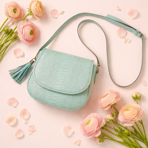 GiGi New York Handbags - Gigi NY crossbody Purse Green Python Leather shoulder bag Saddle dust bag NEW